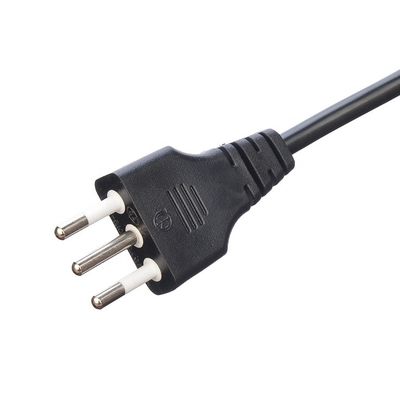 Aplicación para el hogar Oxígeno libre de cobre en cadena 3 pin 16A enchufe Cordón de alimentación C13 conector negro Italia Cordón de alimentación estándar