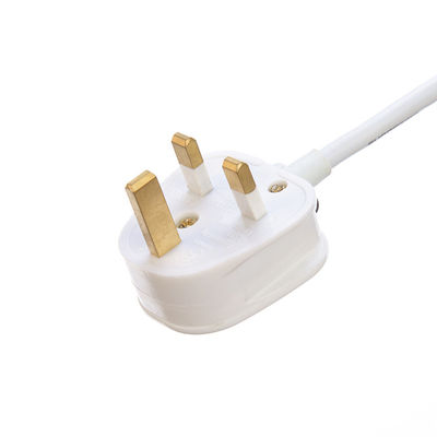 Correa de alimentación estándar de la UE con 4 tomas de corriente Proteger el interruptor de sobretensiones USB A Puertos de salida H05VV-F 3x1.25MM2 Cable y conector de 3 pines del Reino Unido