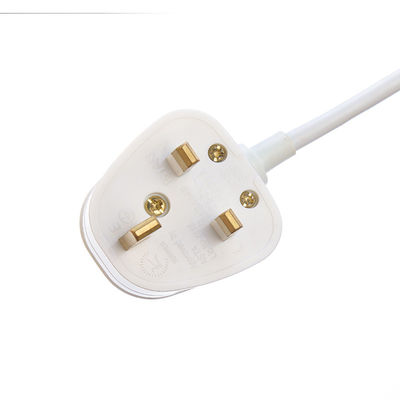 Correa de alimentación estándar de la UE con 4 tomas de corriente Proteger el interruptor de sobretensiones USB A Puertos de salida H05VV-F 3x1.25MM2 Cable y conector de 3 pines del Reino Unido