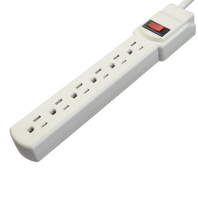 Listo para el envío 2.5 FT de la banda de alimentación con 6 tomas de corriente y sobrecarga protector contra sobretensiones del fusible NEMA 5-15P Tipo de extremo masculino personalizado