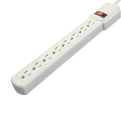 Listo para el envío 2.5 FT de la banda de alimentación con 6 tomas de corriente y sobrecarga protector contra sobretensiones del fusible NEMA 5-15P Tipo de extremo masculino personalizado