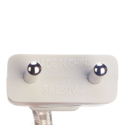 Cables de acero con enchufe de 1.8m E27 Base de lámpara 220v 16a en Pakistán Karachi