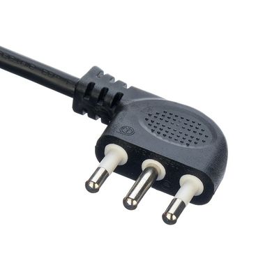 16A IEC 60320 C13 Conector de trébol Negro Italia Estándar H05VV-F 3x0.75MM2 Conexión a tierra del cable de extensión Conexión a tierra estándar