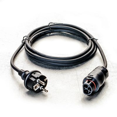 16A/250V Corriente/Voltaje H07RN-F 3X1.5MM2 Cable de caucho Schuko Plug IP44 a BC05 Conector para microinversor único