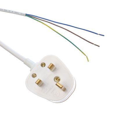 Material de chaqueta de PVC de extremo abierto Recableable de 3 puntas de cable de alimentación de CA para computadoras portátiles Extensión de plomo Reino Unido Personalizable 1,5 M de longitud