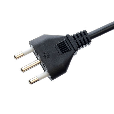 Comercial 3 Pin 16A Enchufe C5 Conector de trébol Negro Italia Cordón de extensión estándar Leads IMQ Cordón de alimentación H05vv-f 3g 0.75mm2